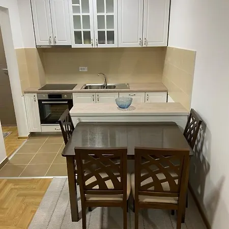 Maya Sa Dve Spavace Sobe Apartmán